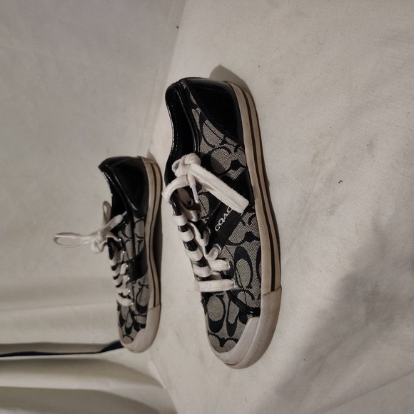 Coach Black and White Sneakers, size 8.5 - Picture 1 of 7